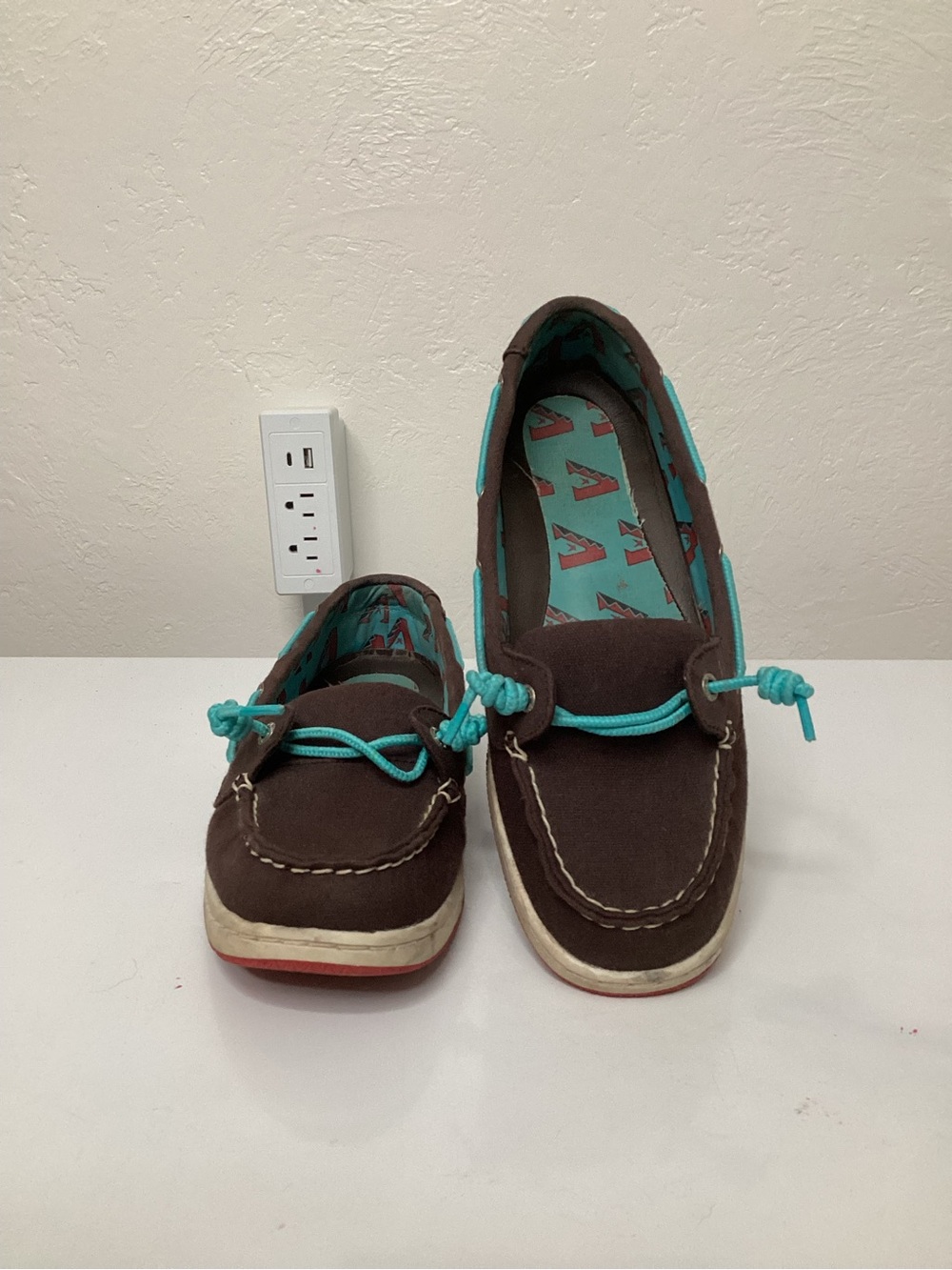 EASTLAND Arizona Diamondback Boat Shoes with Teal Accents
